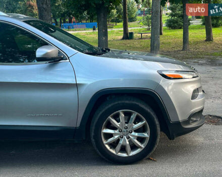 Сірий Джип Cherokee, об'ємом двигуна 3.2 л та пробігом 224 тис. км за 14490 $, фото 4 на Automoto.ua