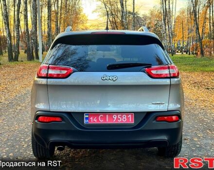 Джип Cherokee 2015 у Ахтырке на Automoto.ua Сірий Джип Cherokee, об'ємом двигуна 2.4 л та пробігом 150 тис. км за 11850 $, фото 4 на Automoto.ua