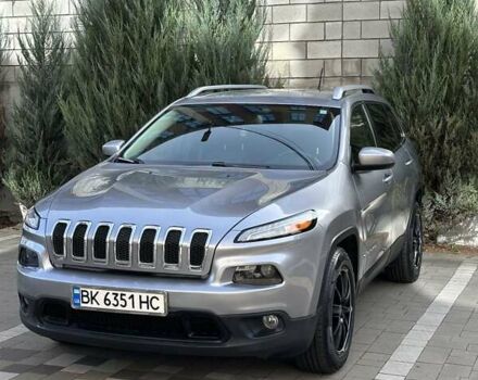 Джип Чероки 2015 в Ровно на Automoto.ua Серый Джип Чероки, объемом двигателя 2.36 л и пробегом 136 тыс. км за 10500 $, фото 7 на Automoto.ua