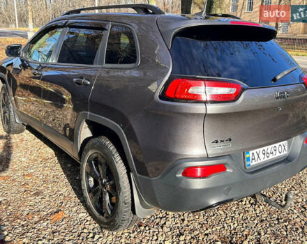 Сірий Джип Cherokee, об'ємом двигуна 2.36 л та пробігом 146 тис. км за 14500 $, фото 2 на Automoto.ua