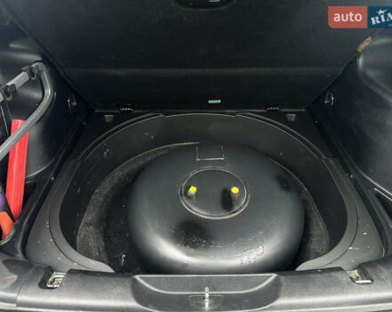 Серый Джип Чероки, объемом двигателя 3.24 л и пробегом 200 тыс. км за 11300 $, фото 5 на Automoto.ua