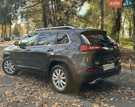 Джип Cherokee 2015 у Вінниці на Automoto.ua Сірий Джип Cherokee, об'ємом двигуна 3.24 л та пробігом 195 тис. км за 14500 $, фото 4 на Automoto.ua