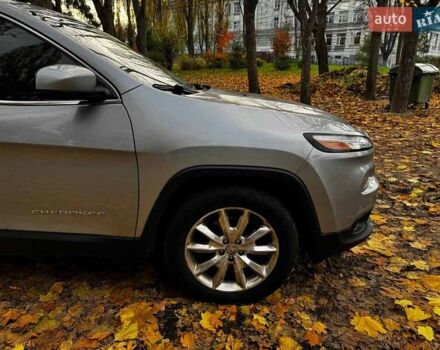 Сірий Джип Cherokee, об'ємом двигуна 3.2 л та пробігом 224 тис. км за 12290 $, фото 4 на Automoto.ua