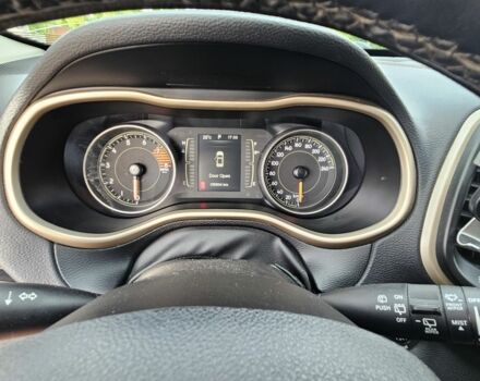 Серый Джип Чероки, объемом двигателя 3.2 л и пробегом 177 тыс. км за 11000 $, фото 9 на Automoto.ua