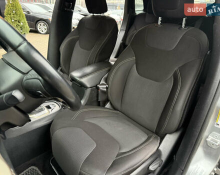 Сірий Джип Cherokee, об'ємом двигуна 2.36 л та пробігом 190 тис. км за 12000 $, фото 14 на Automoto.ua