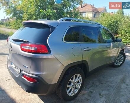 Сірий Джип Cherokee, об'ємом двигуна 2.36 л та пробігом 185 тис. км за 12999 $, фото 3 на Automoto.ua