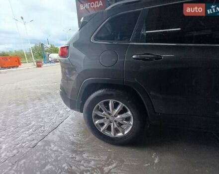 Серый Джип Чероки, объемом двигателя 2.36 л и пробегом 186 тыс. км за 15700 $, фото 41 на Automoto.ua