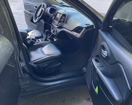 Сірий Джип Cherokee, об'ємом двигуна 2.36 л та пробігом 186 тис. км за 14900 $, фото 7 на Automoto.ua