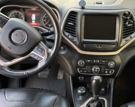 Джип Cherokee 2015 у Вінниці на Automoto.ua Сірий Джип Cherokee, об'ємом двигуна 3.24 л та пробігом 195 тис. км за 14500 $, фото 6 на Automoto.ua
