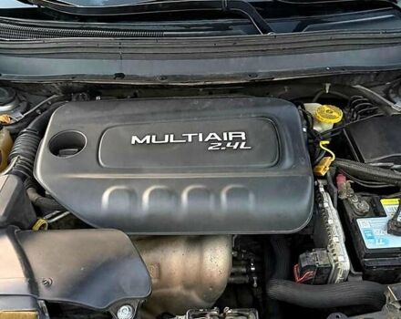 Серый Джип Чероки, объемом двигателя 2.4 л и пробегом 270 тыс. км за 14000 $, фото 10 на Automoto.ua