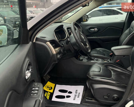 Серый Джип Чероки, объемом двигателя 3.24 л и пробегом 243 тыс. км за 12900 $, фото 18 на Automoto.ua