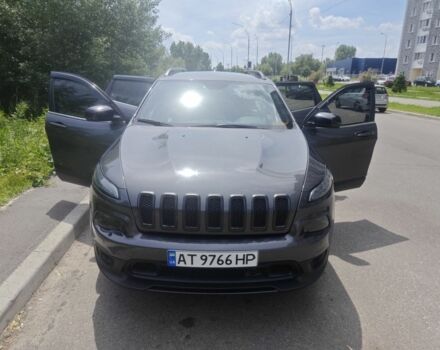 Сірий Джип Cherokee, об'ємом двигуна 3.2 л та пробігом 112 тис. км за 13000 $, фото 3 на Automoto.ua