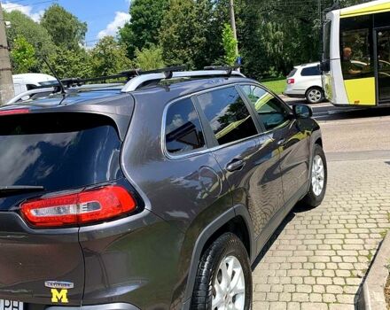 Сірий Джип Cherokee, об'ємом двигуна 2.4 л та пробігом 167 тис. км за 13500 $, фото 3 на Automoto.ua