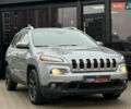 Сірий Джип Cherokee, об'ємом двигуна 2.36 л та пробігом 190 тис. км за 12000 $, фото 2 на Automoto.ua