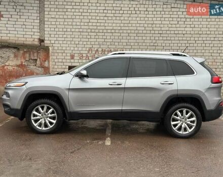 Серый Джип Чероки, объемом двигателя 3.24 л и пробегом 195 тыс. км за 14800 $, фото 4 на Automoto.ua