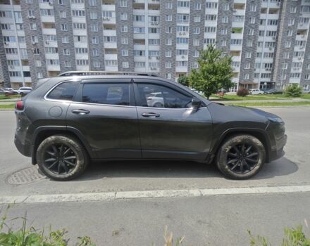 Сірий Джип Cherokee, об'ємом двигуна 3.2 л та пробігом 112 тис. км за 13000 $, фото 6 на Automoto.ua