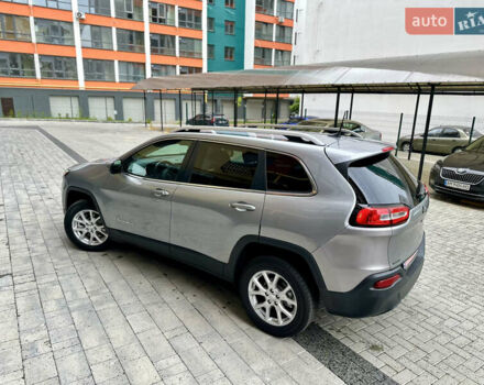 Сірий Джип Cherokee, об'ємом двигуна 2.4 л та пробігом 171 тис. км за 12999 $, фото 28 на Automoto.ua