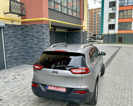 Сірий Джип Cherokee, об'ємом двигуна 2.4 л та пробігом 171 тис. км за 12999 $, фото 7 на Automoto.ua