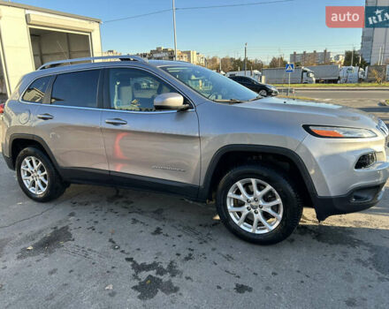 Сірий Джип Cherokee, об'ємом двигуна 2.36 л та пробігом 92 тис. км за 15900 $, фото 5 на Automoto.ua