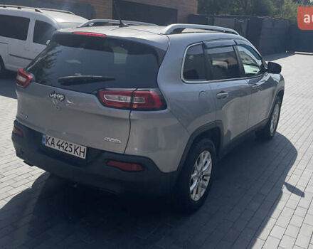 Сірий Джип Cherokee, об'ємом двигуна 2.36 л та пробігом 210 тис. км за 12200 $, фото 4 на Automoto.ua
