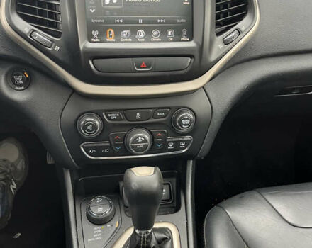 Сірий Джип Cherokee, об'ємом двигуна 2.4 л та пробігом 183 тис. км за 9950 $, фото 14 на Automoto.ua