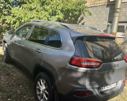 Серый Джип Чероки, объемом двигателя 2.36 л и пробегом 100 тыс. км за 17200 $, фото 4 на Automoto.ua