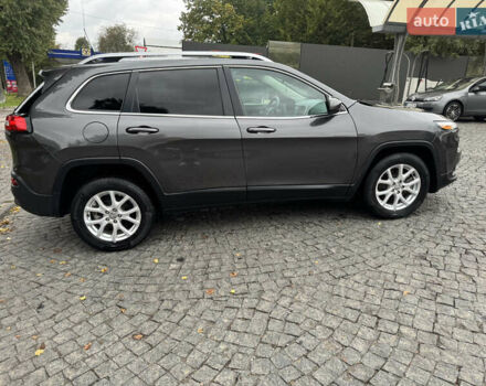 Сірий Джип Cherokee, об'ємом двигуна 2.36 л та пробігом 129 тис. км за 13100 $, фото 6 на Automoto.ua