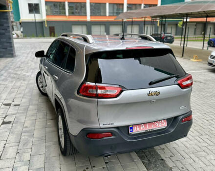 Сірий Джип Cherokee, об'ємом двигуна 2.4 л та пробігом 171 тис. км за 12999 $, фото 8 на Automoto.ua