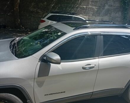 Джип Чероки 2016 в Киеве на Automoto.ua Серый Джип Чероки, объемом двигателя 3.2 л и пробегом 135 тыс. км за 15000 $, фото 1 на Automoto.ua