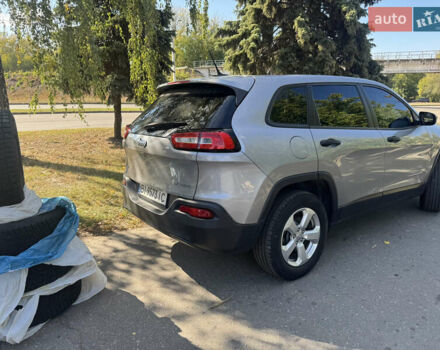 Джип Чероки 2016 в Лубнах на Automoto.ua Серый Джип Чероки, объемом двигателя 2.36 л и пробегом 200 тыс. км за 13499 $, фото 7 на Automoto.ua