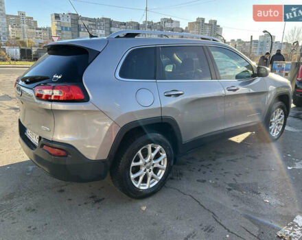 Сірий Джип Cherokee, об'ємом двигуна 2.36 л та пробігом 92 тис. км за 15900 $, фото 7 на Automoto.ua