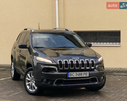 Джип Чероки 2016 в Трускавце на Automoto.ua Серый Джип Чероки, объемом двигателя 3.24 л и пробегом 159 тыс. км за 13999 $, фото 3 на Automoto.ua