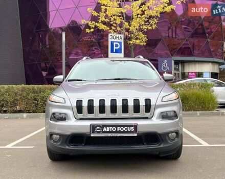 Сірий Джип Cherokee, об'ємом двигуна 2.36 л та пробігом 113 тис. км за 11990 $, фото 1 на Automoto.ua