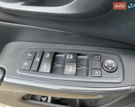 Джип Чероки 2016 в Трускавце на Automoto.ua Серый Джип Чероки, объемом двигателя 3.24 л и пробегом 159 тыс. км за 13999 $, фото 43 на Automoto.ua