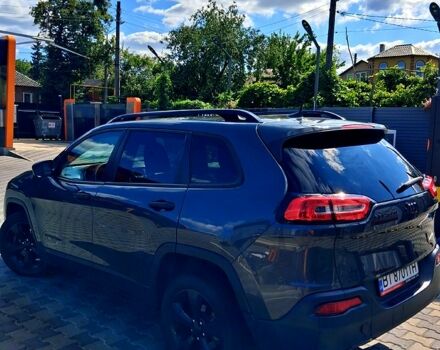 Сірий Джип Cherokee, об'ємом двигуна 2.4 л та пробігом 201 тис. км за 11100 $, фото 3 на Automoto.ua