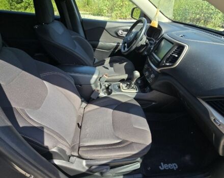 Сірий Джип Cherokee, об'ємом двигуна 3.2 л та пробігом 281 тис. км за 12500 $, фото 2 на Automoto.ua