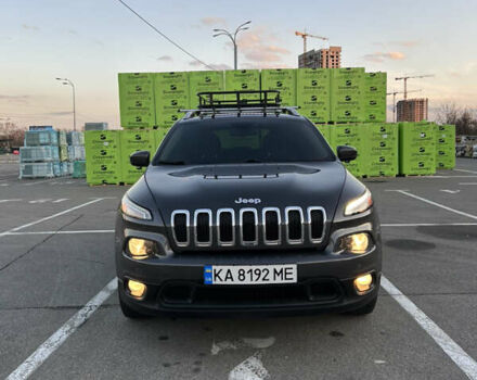 Серый Джип Чероки, объемом двигателя 3.24 л и пробегом 163 тыс. км за 14800 $, фото 3 на Automoto.ua