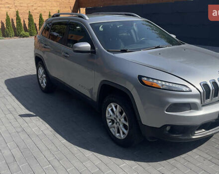 Сірий Джип Cherokee, об'ємом двигуна 2.36 л та пробігом 210 тис. км за 12200 $, фото 6 на Automoto.ua
