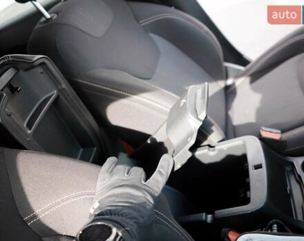Сірий Джип Cherokee, об'ємом двигуна 2.36 л та пробігом 150 тис. км за 14500 $, фото 37 на Automoto.ua