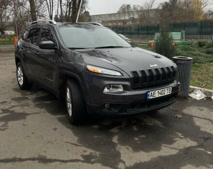 Серый Джип Чероки, объемом двигателя 2.4 л и пробегом 150 тыс. км за 11900 $, фото 4 на Automoto.ua