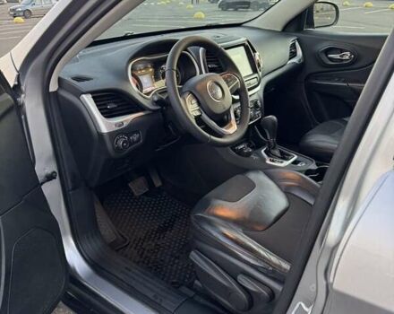 Сірий Джип Cherokee, об'ємом двигуна 2.36 л та пробігом 120 тис. км за 14500 $, фото 13 на Automoto.ua