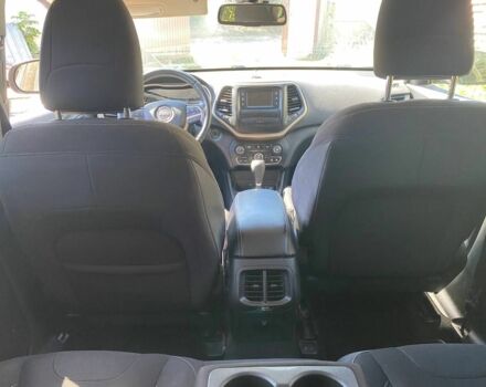 Джип Чероки 2016 в Черкассах на Automoto.ua Серый Джип Чероки, объемом двигателя 2.4 л и пробегом 130 тыс. км за 13700 $, фото 3 на Automoto.ua