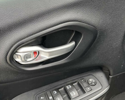 Сірий Джип Cherokee, об'ємом двигуна 2.4 л та пробігом 183 тис. км за 9950 $, фото 16 на Automoto.ua