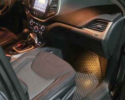 Серый Джип Чероки, объемом двигателя 3.24 л и пробегом 102 тыс. км за 15500 $, фото 9 на Automoto.ua