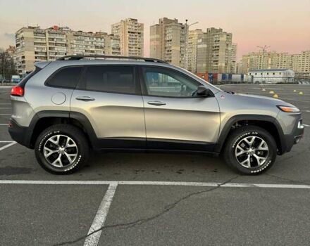 Сірий Джип Cherokee, об'ємом двигуна 2.36 л та пробігом 120 тис. км за 14500 $, фото 8 на Automoto.ua