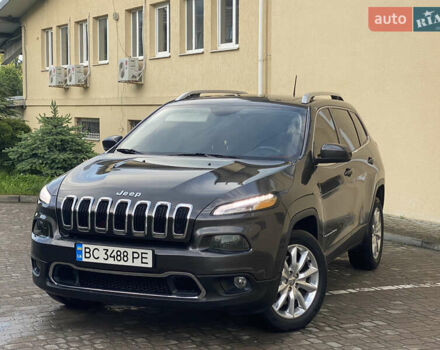 Джип Чероки 2016 в Трускавце на Automoto.ua Серый Джип Чероки, объемом двигателя 3.24 л и пробегом 159 тыс. км за 13999 $, фото 4 на Automoto.ua