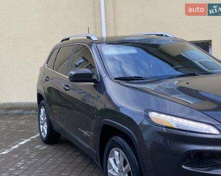 Джип Чероки 2016 в Трускавце на Automoto.ua Серый Джип Чероки, объемом двигателя 3.24 л и пробегом 159 тыс. км за 13999 $, фото 17 на Automoto.ua