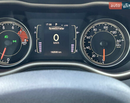 Серый Джип Чероки, объемом двигателя 3.24 л и пробегом 179 тыс. км за 14000 $, фото 13 на Automoto.ua