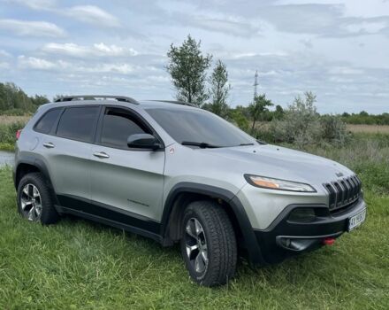 Сірий Джип Cherokee, об'ємом двигуна 2.4 л та пробігом 320 тис. км за 12000 $, фото 4 на Automoto.ua