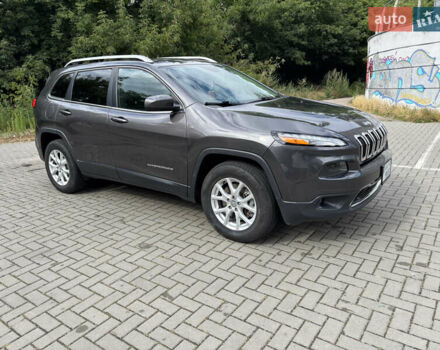 Сірий Джип Cherokee, об'ємом двигуна 2.36 л та пробігом 90 тис. км за 13600 $, фото 7 на Automoto.ua